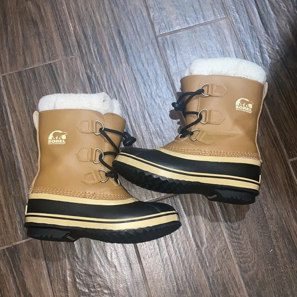 COPY - Sorel Caribou waterproof boots